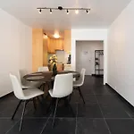 Europacentrum 2 Apartman *